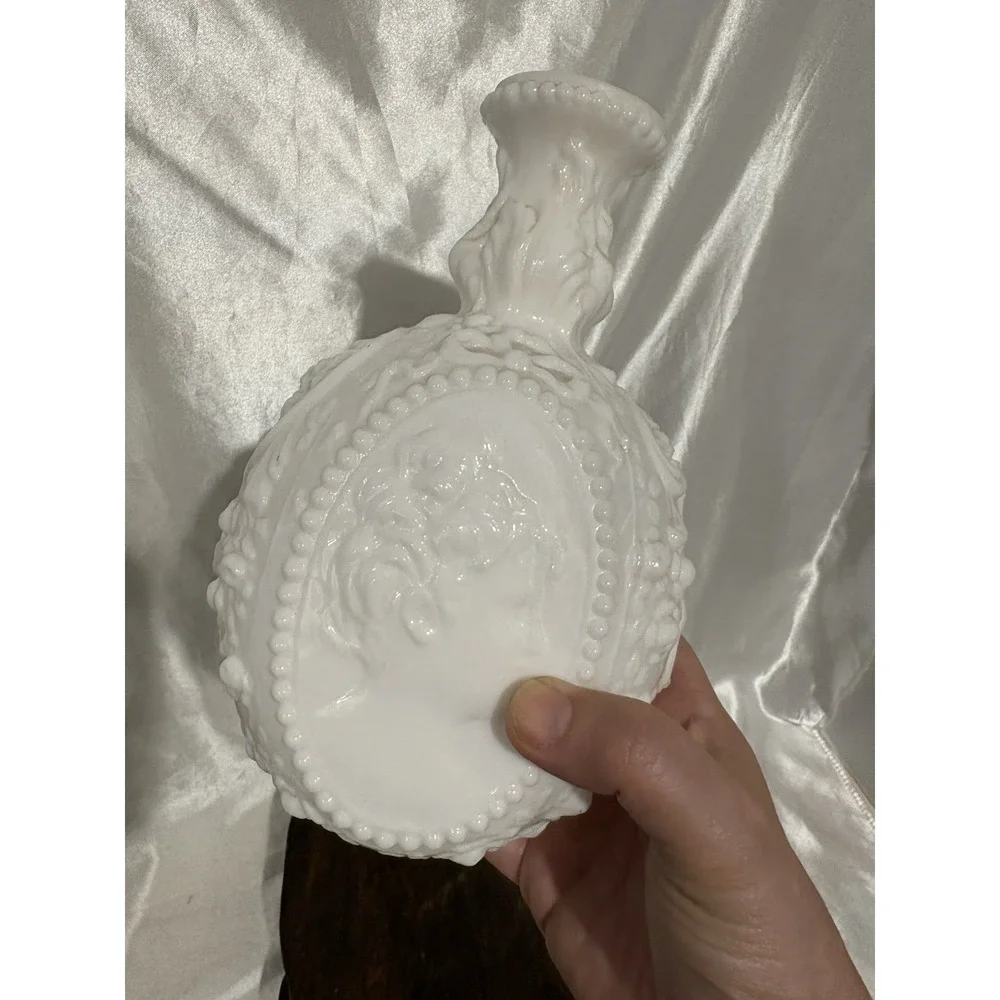 Vntg Fostoria Jenny Lind VANITY DECANTER 11